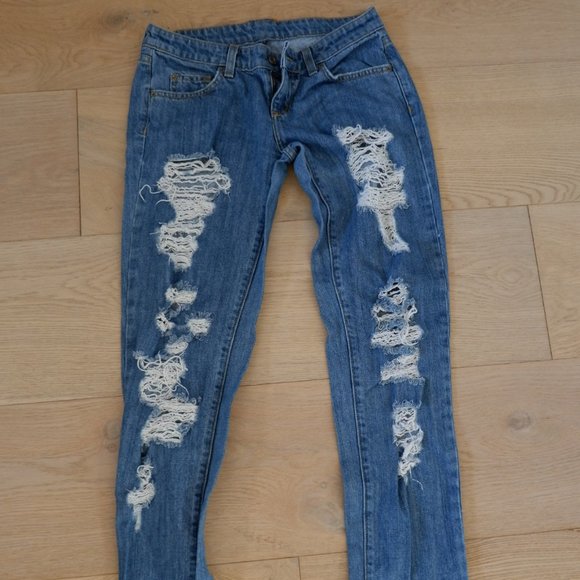 CAMAR Low Waisted Ripped Jeans - Picture 1 of 5